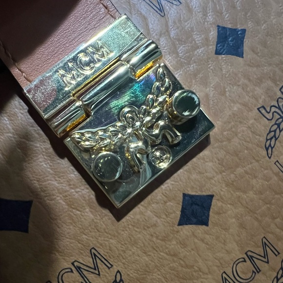 MCM BACKPACK - Picture 12 of 14